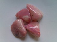 Ružový opál tromel